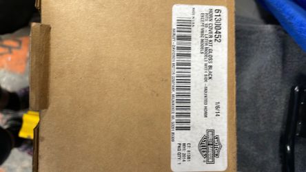 Harley Davidson parts OEM horn cover chrome & Black license plate holder 2022 lowrider