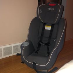Brand New Graco Car Seat For Kids And Infants