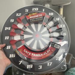 Dartboard with magnetic darts