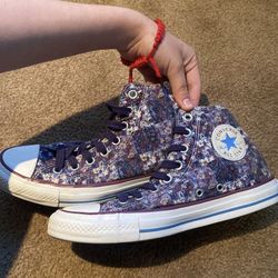 Flower Converse