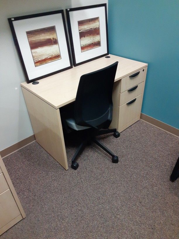 Small Desk w/ 3 Drawer Cabinet 