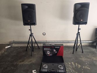 Pioneer DDj Sx2 Mixer with PA Speakers