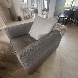 Comfortable and Modern Accent Chair