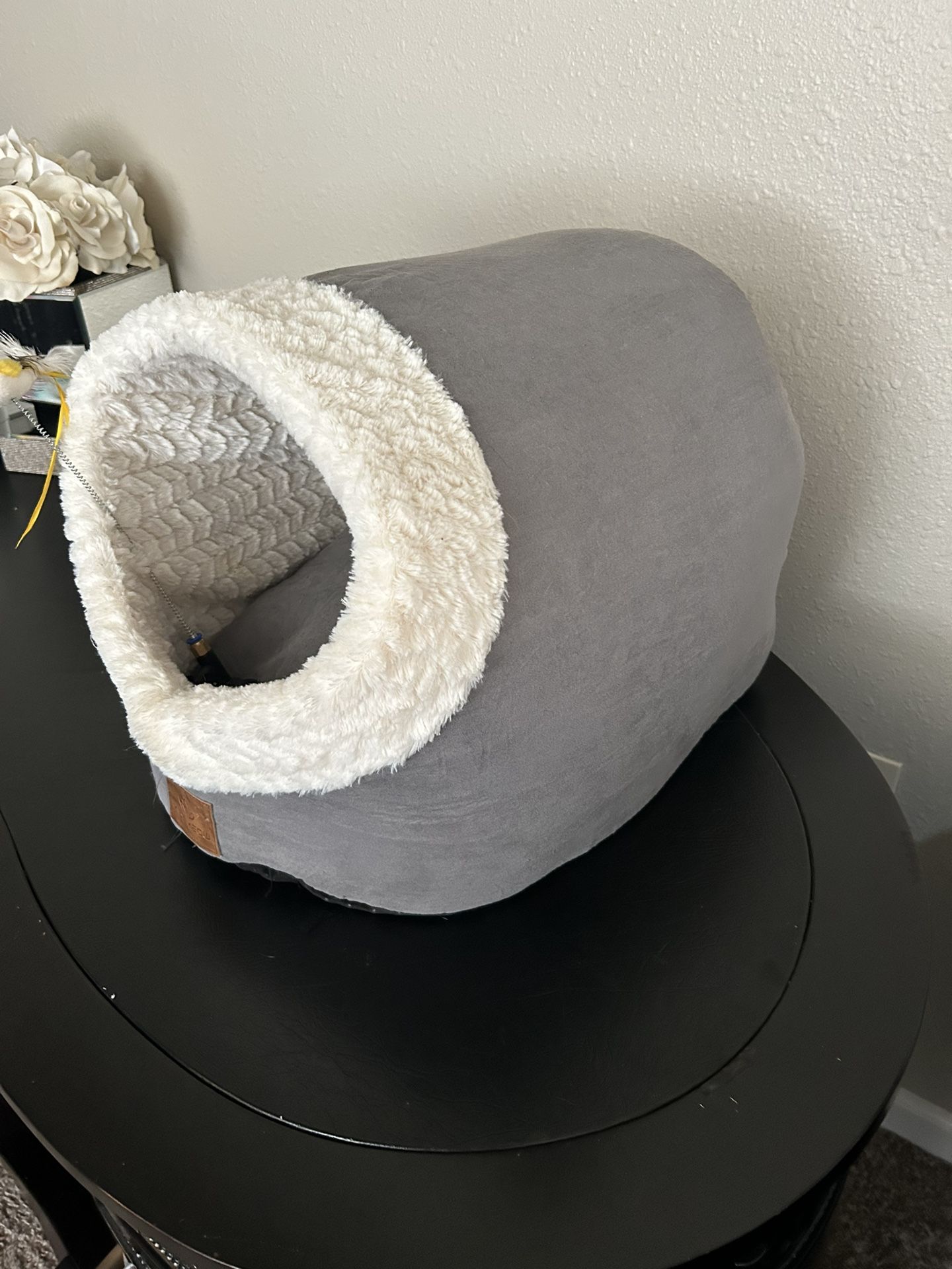 Clean Cat Bed