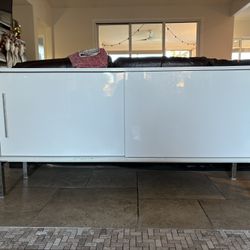 Credenza/Sideboard