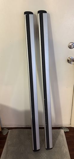 Thule WingBar Evo w/ oversize rail foot
