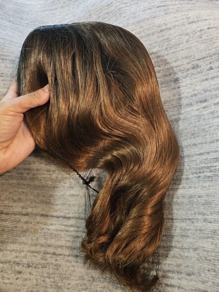 Short Wavy Wig, Soft Short Bob Wigs (Ombre Brown)Synthetic, Shoulder Length, Women's Wigs, with Bangs,for Daily Party Use, NEW.
Hairstyle Design- Bro