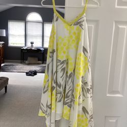 Beautiful Sun Dress Size Small (Over Siamés)