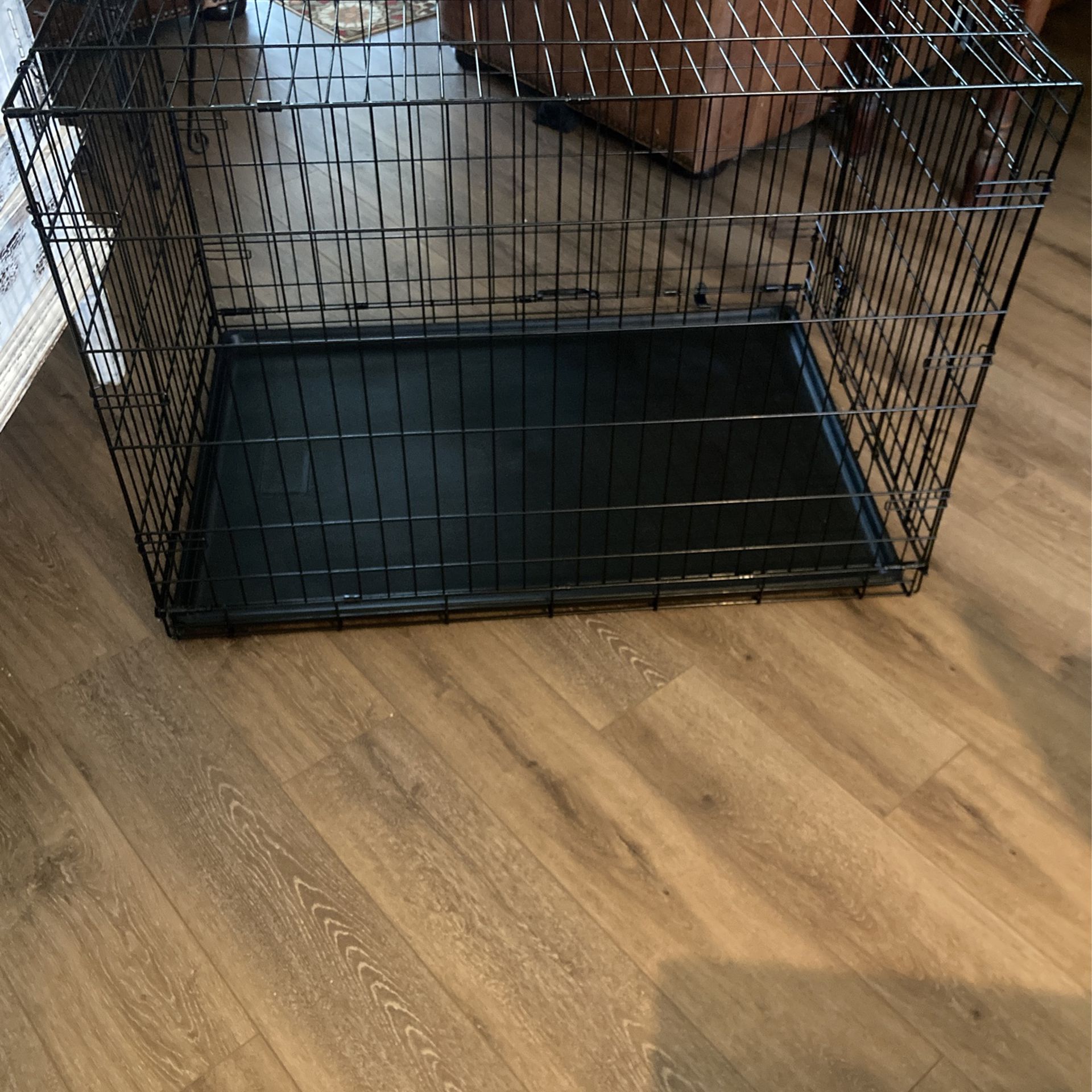 Large Dog Crate/Kennel