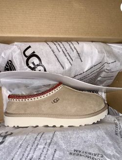UGG SAND CHERRY TASMAN WOMENS SIZE 8 BRAND NEW BOX