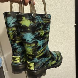 Boy Dino Light Up Rain Boots