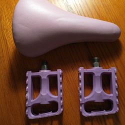 BMX Seat And Pedals 