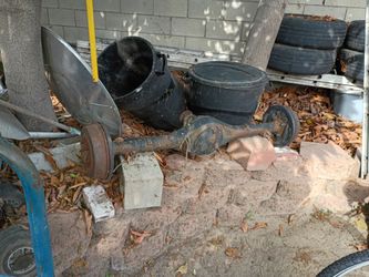 Toyota tundra rear axle