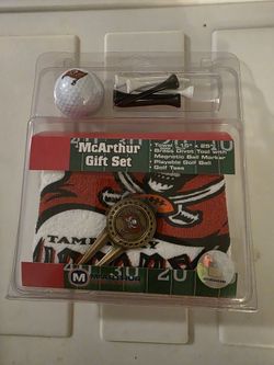 Tampa Bay Bucs McArthur Gift Set