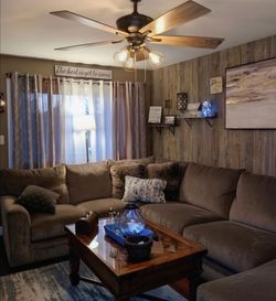 Great USED couch. Previously owned by CLEAN family.