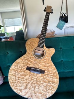 Mitchell MX400 Ash Burl Acoustic-Electric Guitar