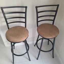 Bar Stools 