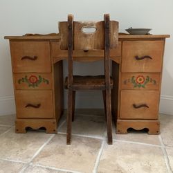  Monterey Desk And Chair