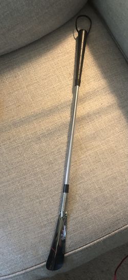 Shoe Horn Long Handle 22” 