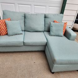 *FREE DELIVERY* Blue/Green Sectional Couch