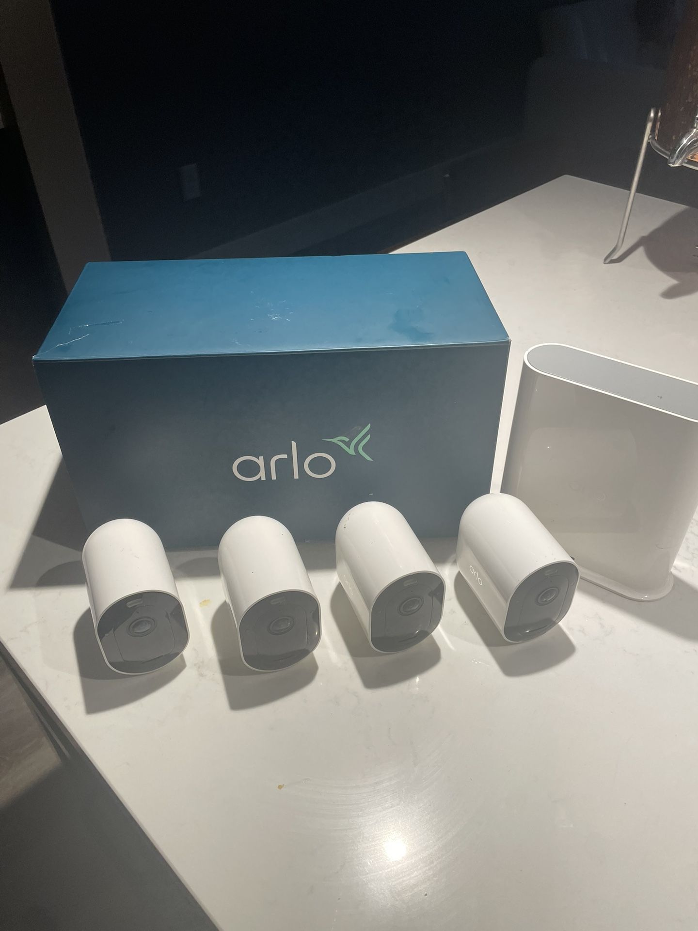 Arlo Pro 4 Security Cameras & Hub
