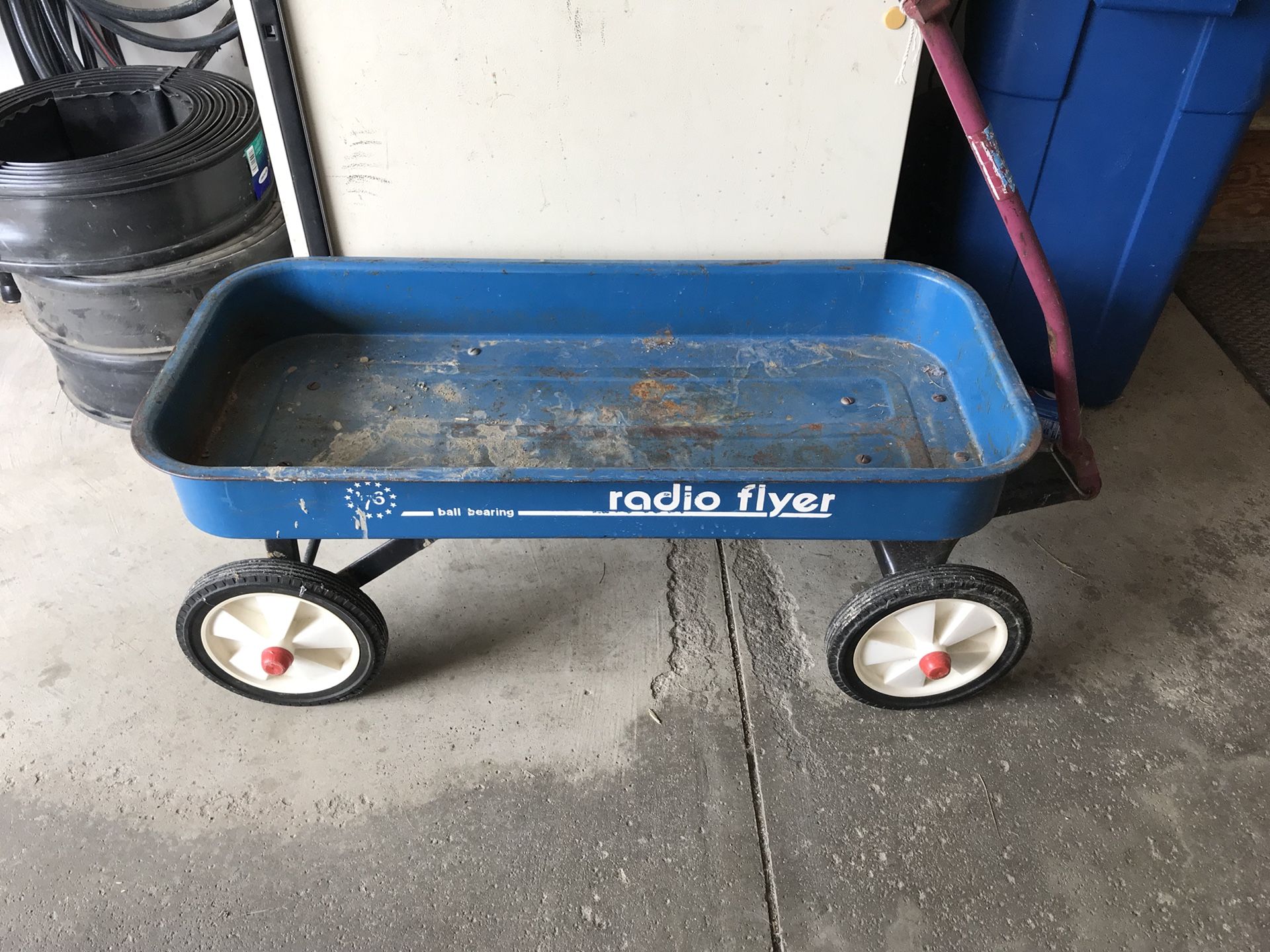Rare blue radio flyer metal wagon