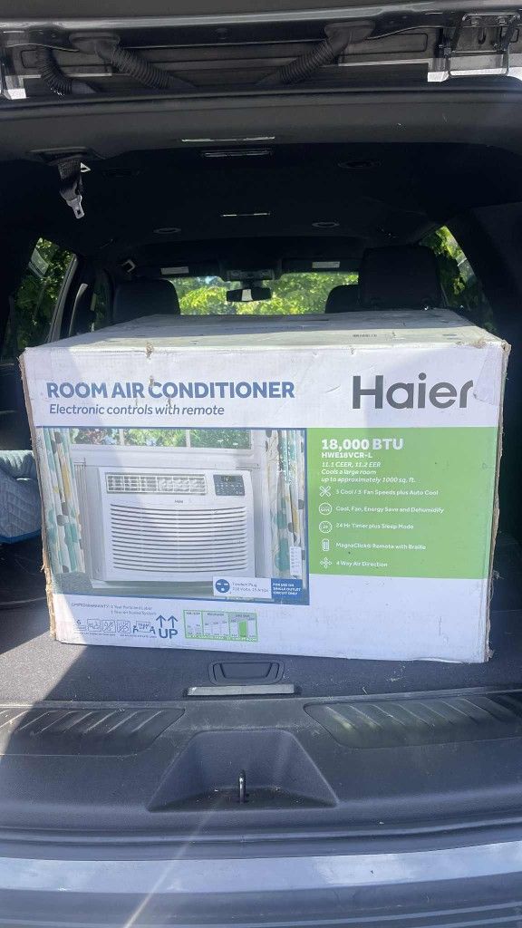 WINDOW AIR CONDITIONER