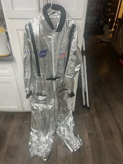 XL adult astronaut jumpsuit costume