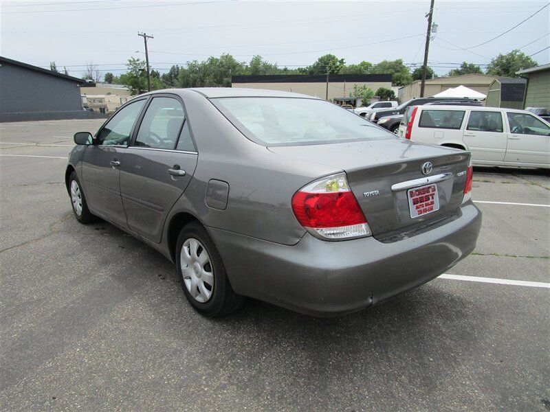 2006 Toyota Camry Standard
