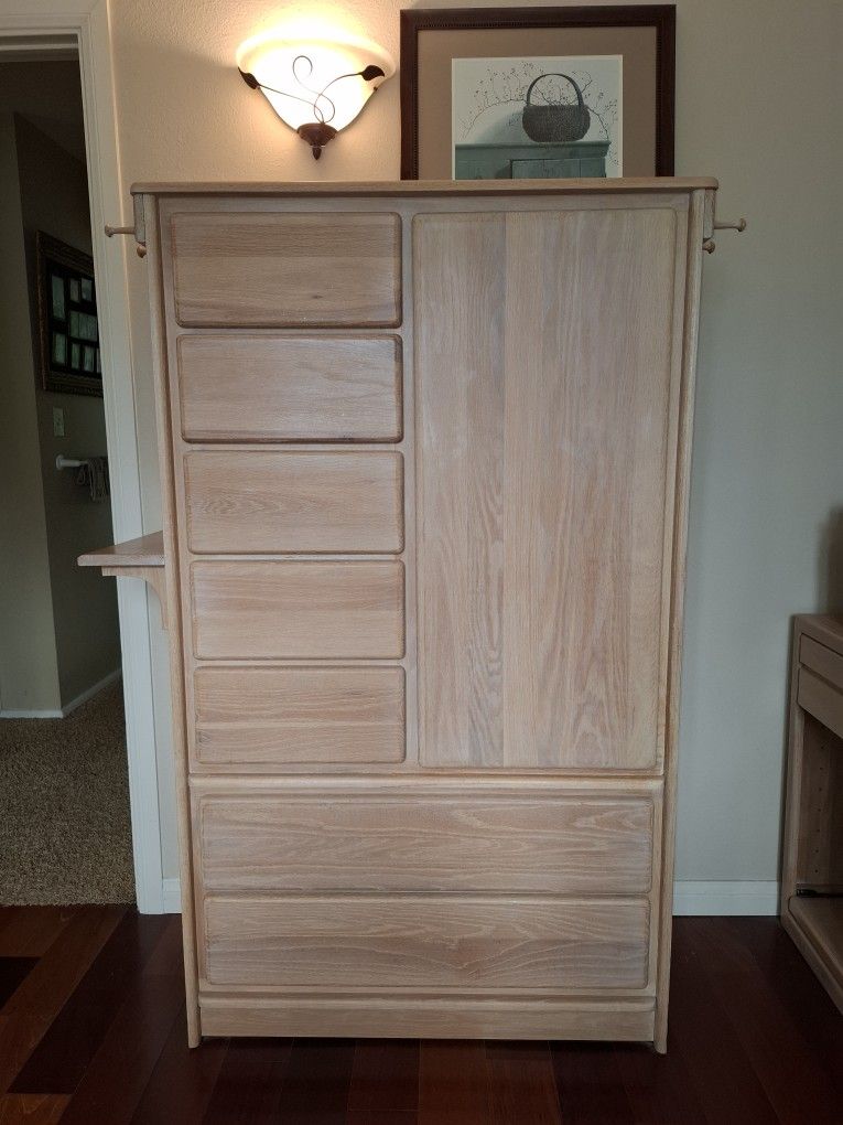 Solid Oak Desk + Wardrobe + Entertainment Set (Excellent Condition)