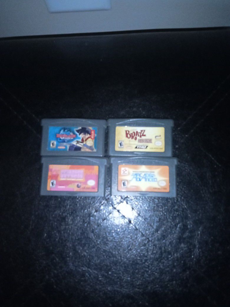 4 Game Boy Advanced Games 
