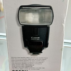 NEW! Canon 580 EX Speedlite Flash for EOS & Digital SLR