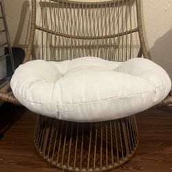 Wicker Chair With Ottoman