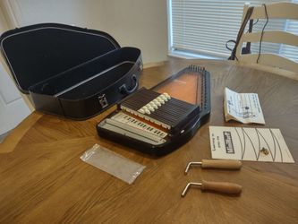 Autoharp Oscar Schmidt circa 1968
