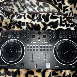 DDJ-REV1