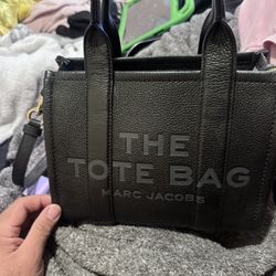 Marc Jacob’s The Tote Bag (leather)