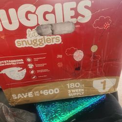 Huggies Little Snugglers  180 Count  3 Weeks Supply 