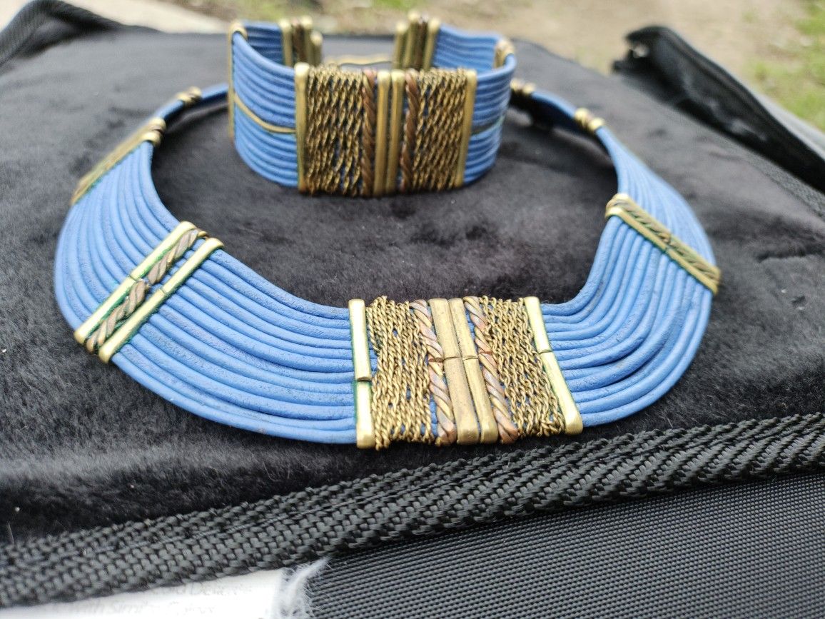Egyptians knecklace and bracelet 