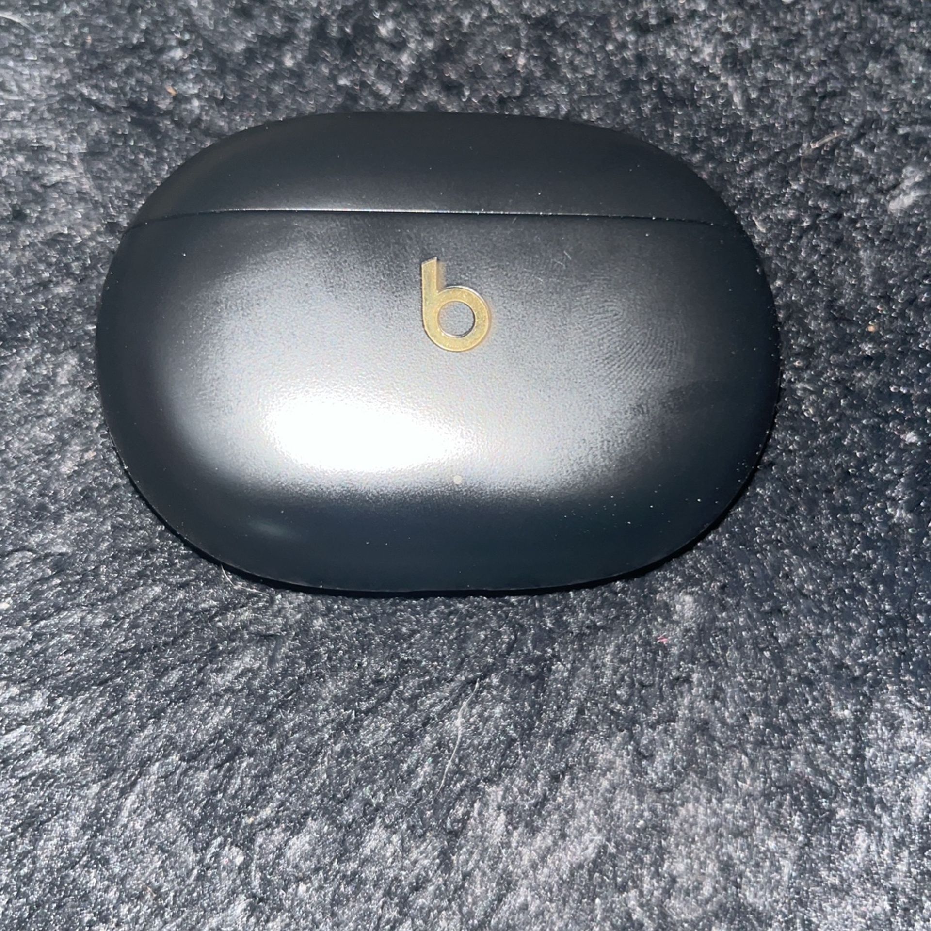 Beats Studio Buds +
