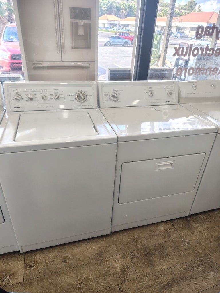 Kenmore Top Load Washer Gas Dryer In Excellent Working Condition