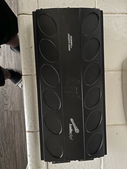 Speaker and amp brand new
