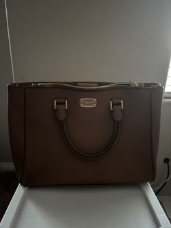 Micheal Kors Purse