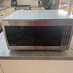 Panasonic microwave -1250 Watt