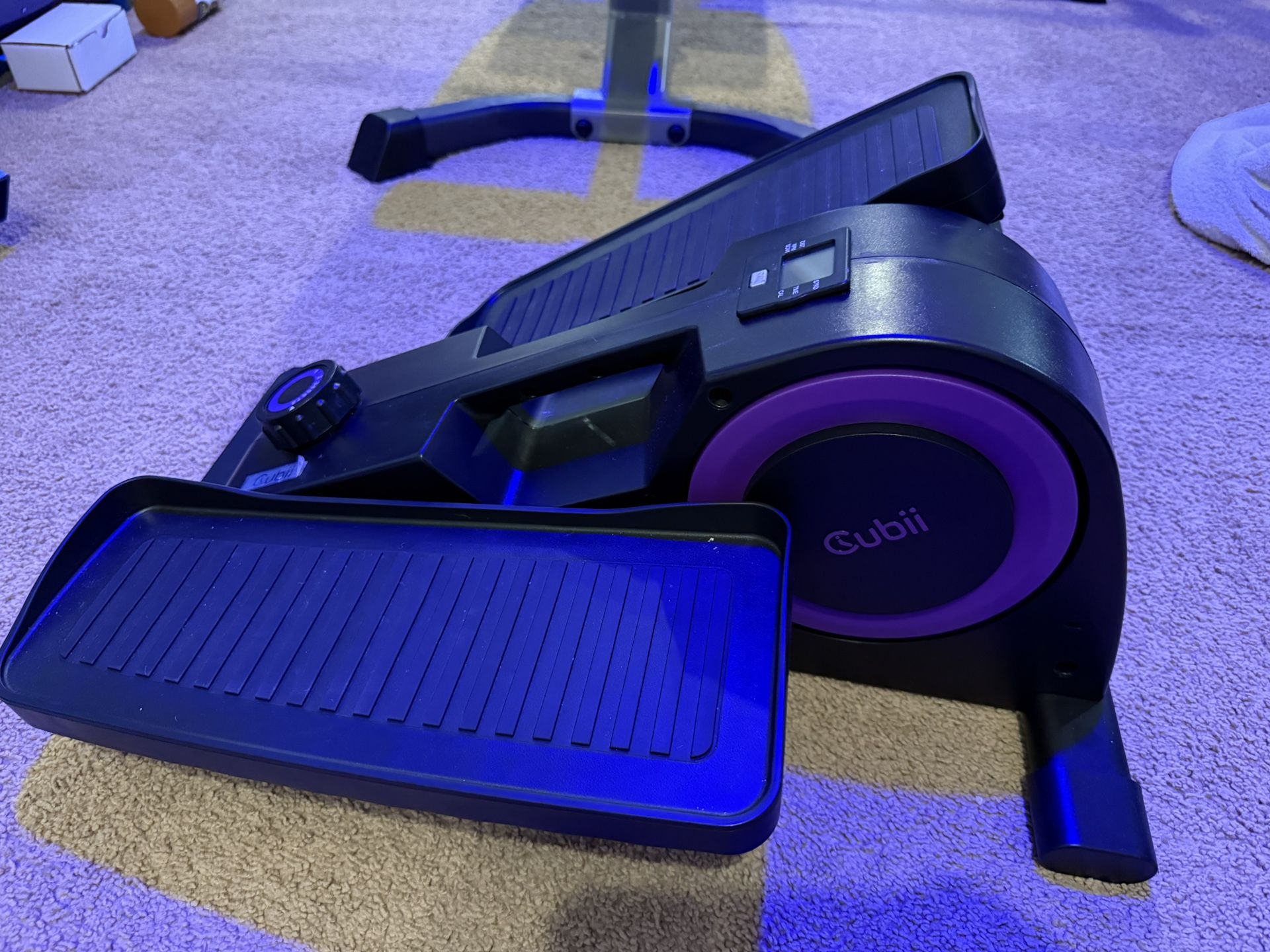 CUBII JR2 F3B2 Compact Seated Elliptical Purple