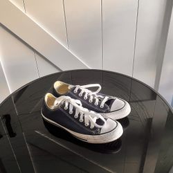 Converse Chuck Taylor black Low Top Sneakers Size 8