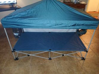 Brand new elevated dog canopy cot. Will not hold Fcfs