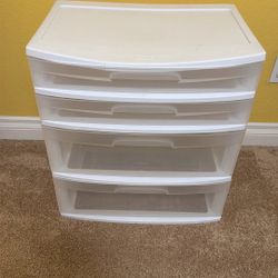 4 Plastic Storage Drawers