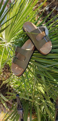 LAVAU 2-Strap Cork Footbed Slide Sandals Double Buckle Adjustable Flat Sandals SZ5