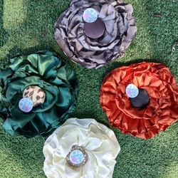 LG Flower Brooch