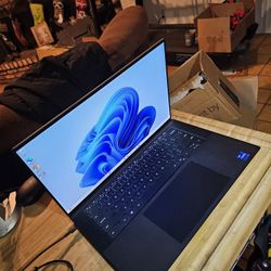 Dell XPS Gaming PC Intel i7-CPU 16GB Ram 1TB SSD GPU: NVIDIA RTX